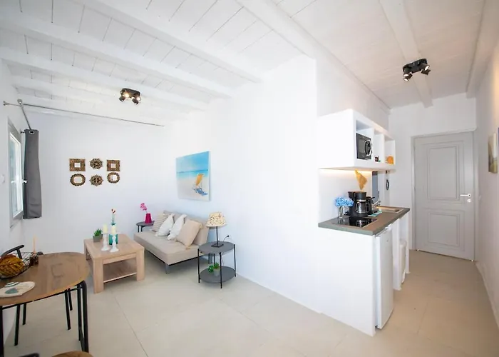 Superior 3 Beachfront Hot Tub And Seaview