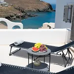 Superior 3 Beachfront Hot Tub And Seaview Apartment *