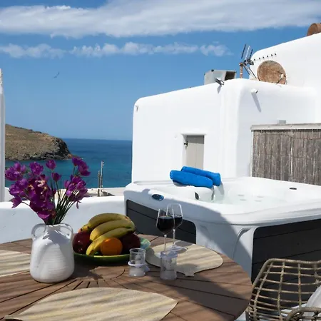 Superior 3 Beachfront Hot Tub And Seaview *